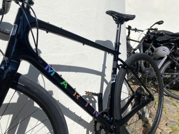 Marin Headlands 1 2024 black/holograph Gr. 58cm Carbon Gravelbike